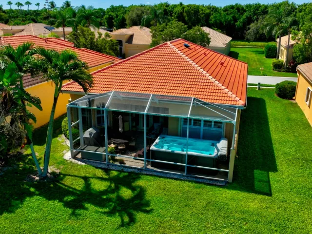 3-bedroom home for sale in Delray Beach - 7280 Demedici Circle - MondialRealty