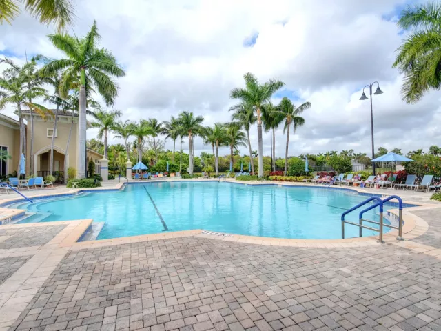3-bedroom home for sale in Delray Beach - 7280 Demedici Circle - MondialRealty