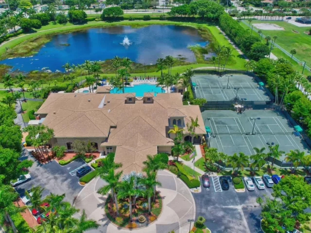 3-bedroom home for sale in Delray Beach - 7280 Demedici Circle - MondialRealty