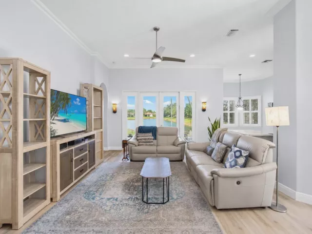 3-bedroom home for sale in Delray Beach - 7280 Demedici Circle - MondialRealty