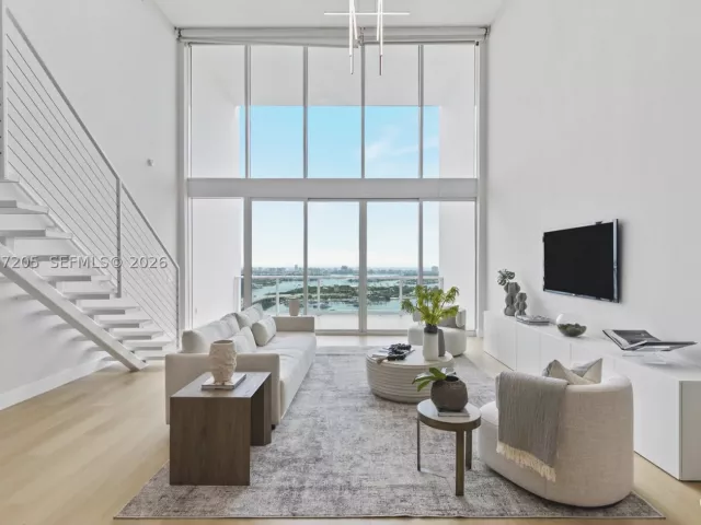2-bedroom condo for rent in Miami - 1040 Biscayne Blvd 3403 - MondialRealty