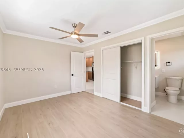 5-bedroom home for sale in Hollywood - 220 N 69th Ter - MondialRealty