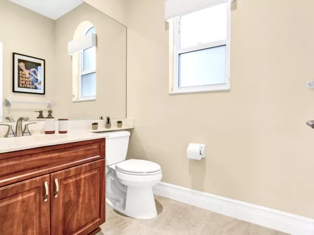 5-bedroom home for rent in Boca Raton - 1311 NW 2ND Circle - MondialRealty