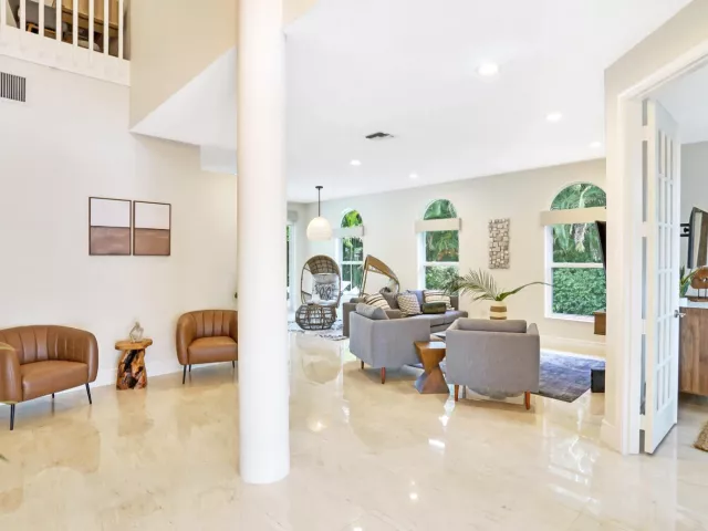 5-bedroom home for rent in Boca Raton - 1311 NW 2ND Circle - MondialRealty