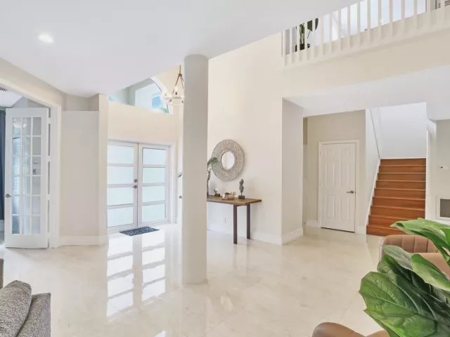 5-bedroom home for rent in Boca Raton - 1311 NW 2ND Circle - MondialRealty