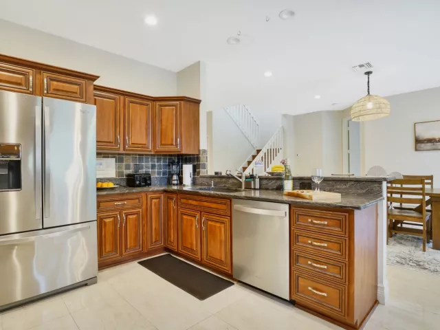 5-bedroom home for rent in Boca Raton - 1311 NW 2ND Circle - MondialRealty