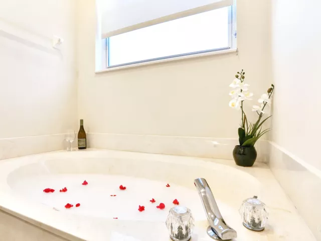 5-bedroom home for rent in Boca Raton - 1311 NW 2ND Circle - MondialRealty