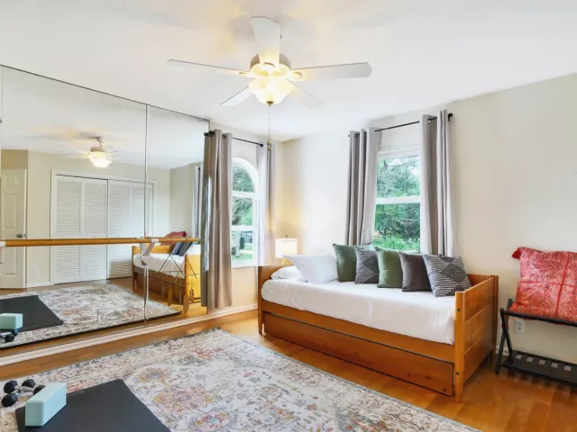 5-bedroom home for rent in Boca Raton - 1311 NW 2ND Circle - MondialRealty