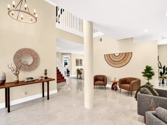5-bedroom home for rent in Boca Raton - 1311 NW 2ND Circle - MondialRealty