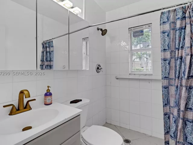 4-bedroom home for rent in Miami - 437 NE 107th St - MondialRealty