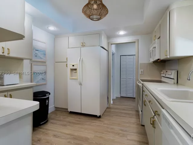 4-bedroom home for rent in Miami - 437 NE 107th St - MondialRealty