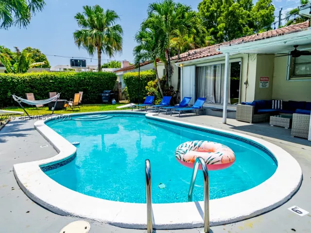 4-bedroom home for rent in Miami - 437 NE 107th St - MondialRealty