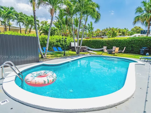 4-bedroom home for rent in Miami - 437 NE 107th St - MondialRealty