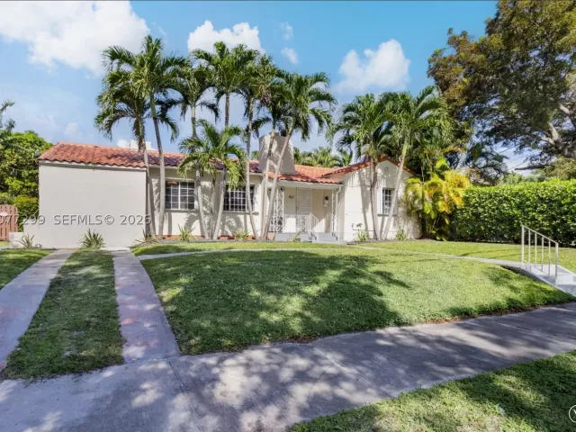 4-bedroom home for rent in Miami - 437 NE 107th St - MondialRealty
