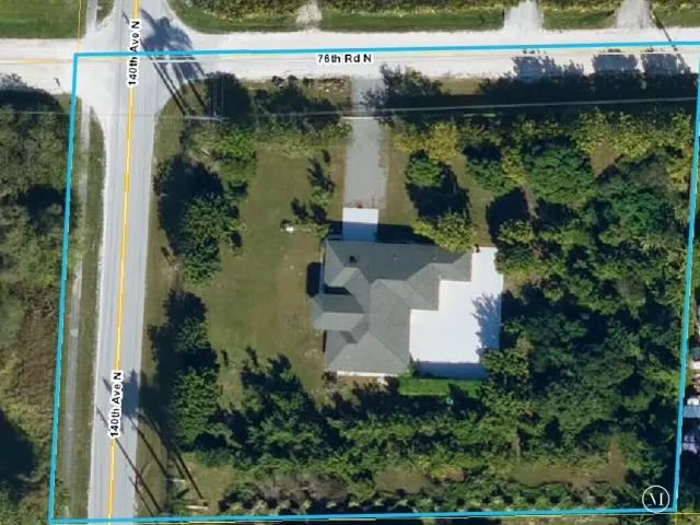 5-bedroom home for sale in West Palm Beach - 7611 140th Avenue N - MondialRealty
