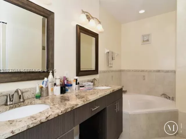4-bedroom home for rent in Doral - 5614 NW 112th Pl - MondialRealty
