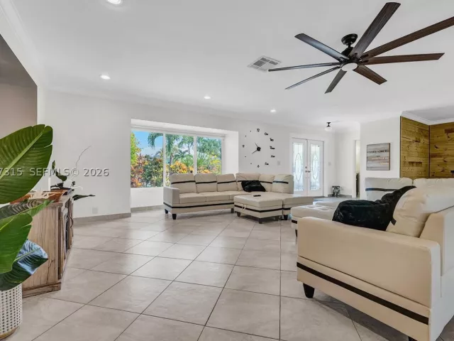 3-bedroom home for sale in Delray Beach - 3324 Lakeview Blvd - MondialRealty