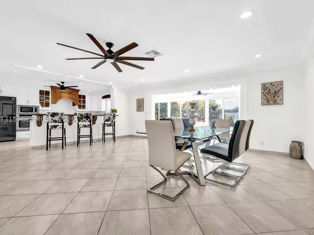 3-bedroom home for sale in Delray Beach - 3324 Lakeview Blvd - MondialRealty