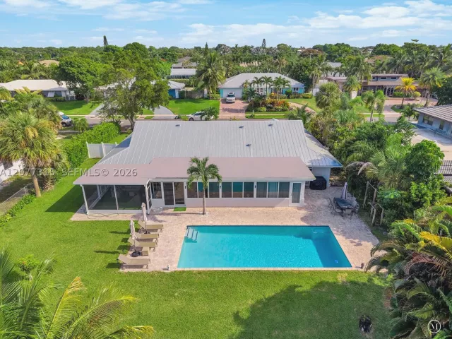 3-bedroom home for sale in Delray Beach - 3324 Lakeview Blvd - MondialRealty