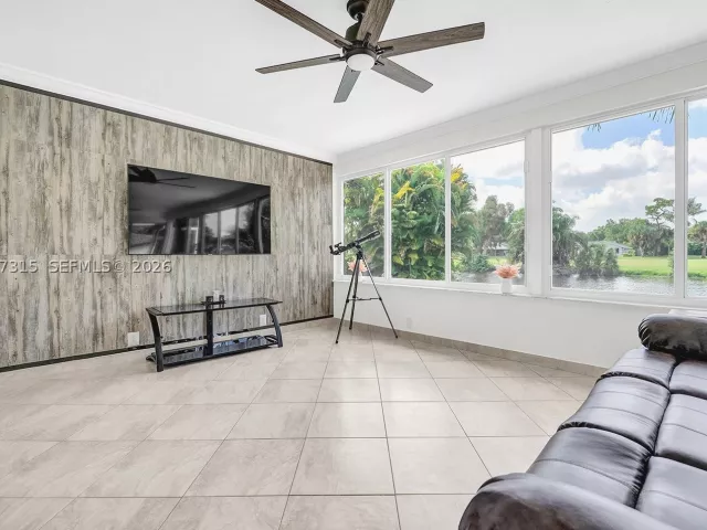3-bedroom home for sale in Delray Beach - 3324 Lakeview Blvd - MondialRealty