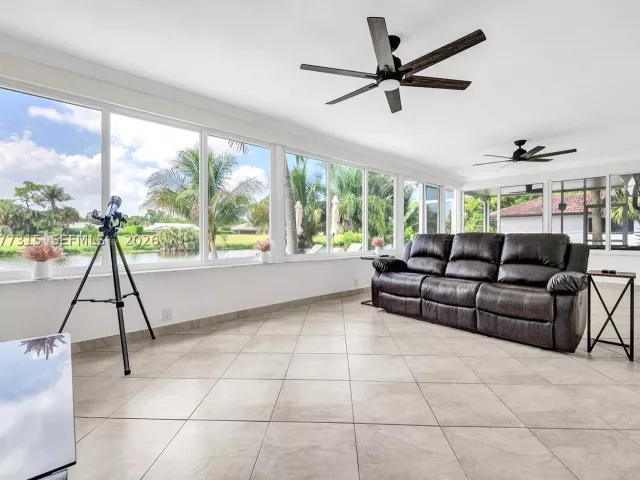 3-bedroom home for sale in Delray Beach - 3324 Lakeview Blvd - MondialRealty