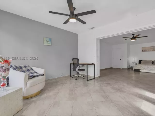 3-bedroom home for sale in Delray Beach - 3324 Lakeview Blvd - MondialRealty