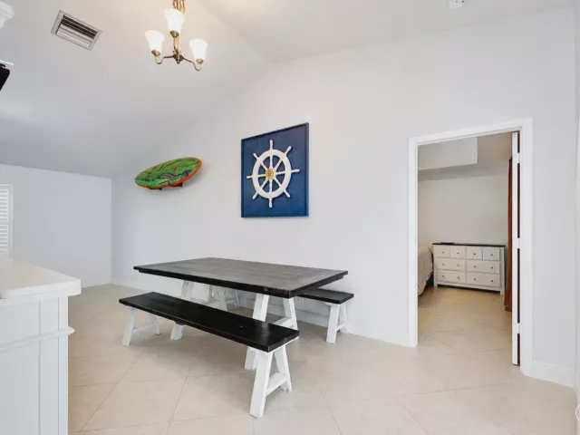 4-bedroom home for sale in Delray Beach - 4270 NW 9th Street - MondialRealty