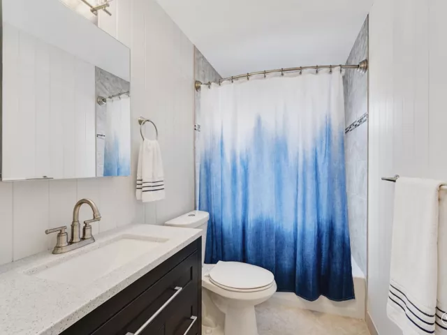 4-bedroom home for sale in Delray Beach - 4270 NW 9th Street - MondialRealty