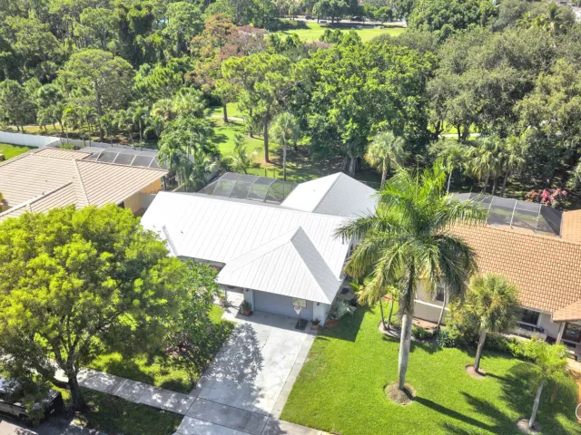 4-bedroom home for sale in Delray Beach - 4270 NW 9th Street - MondialRealty