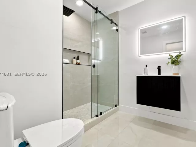 4-bedroom home for sale in Hollywood - 4801 Tyler St - MondialRealty