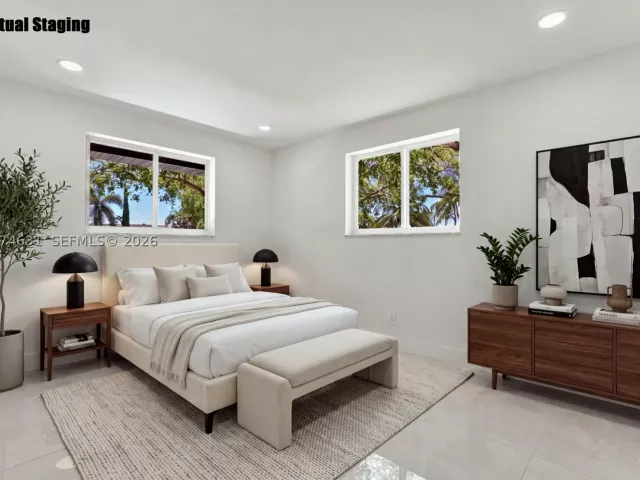 4-bedroom home for sale in Hollywood - 4801 Tyler St - MondialRealty