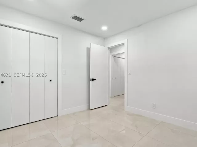 4-bedroom home for sale in Hollywood - 4801 Tyler St - MondialRealty