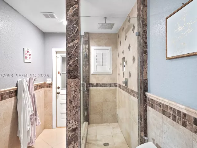 4-bedroom home for sale in Miami - 15290 SW 200th St - MondialRealty