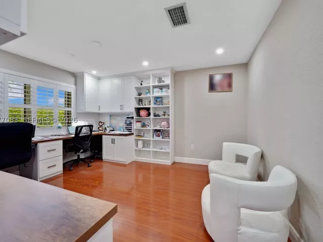4-bedroom home for sale in Miami - 15290 SW 200th St - MondialRealty