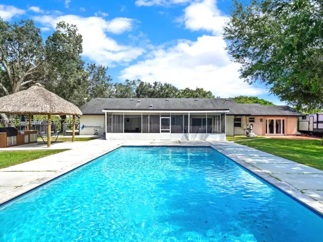 4-bedroom home for sale in Miami - 15290 SW 200th St - MondialRealty