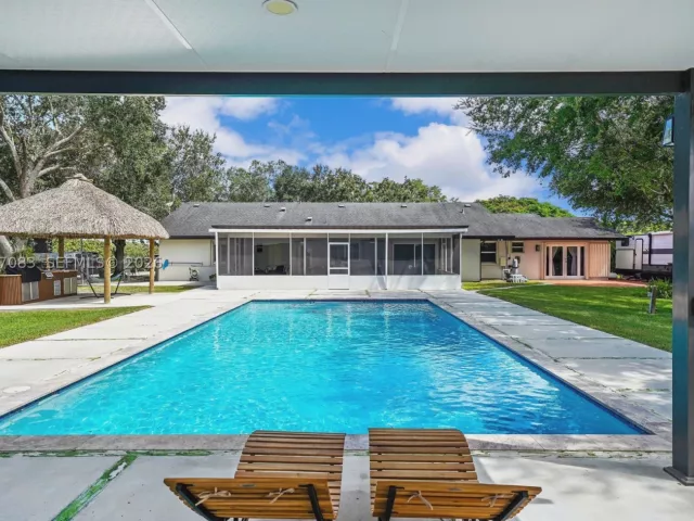 4-bedroom home for sale in Miami - 15290 SW 200th St - MondialRealty