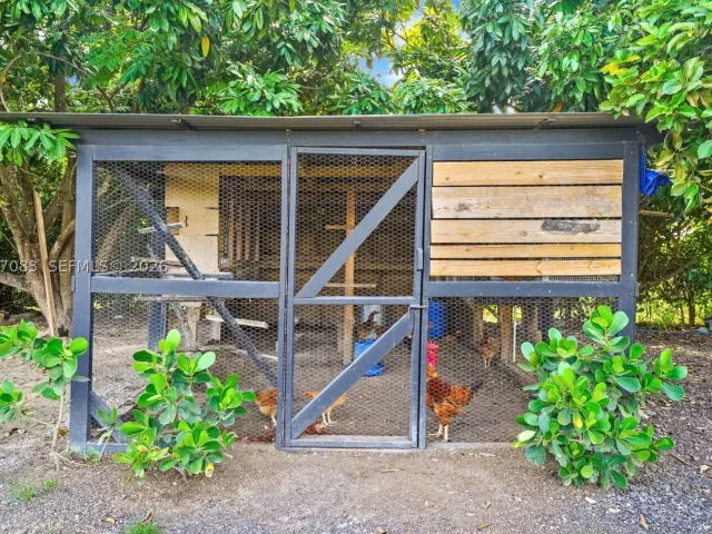 4-bedroom home for sale in Miami - 15290 SW 200th St - MondialRealty