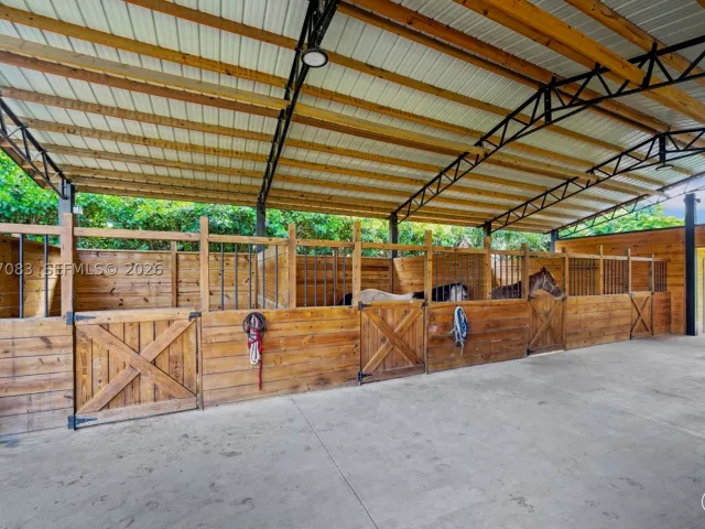 4-bedroom home for sale in Miami - 15290 SW 200th St - MondialRealty