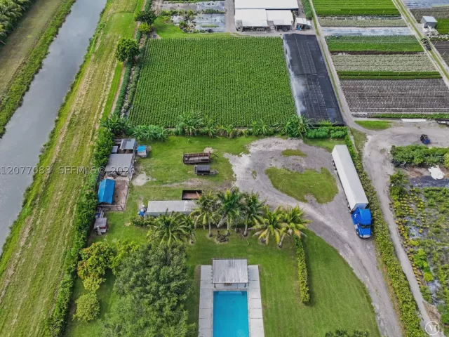 4-bedroom home for sale in Miami - 15290 SW 200th St - MondialRealty