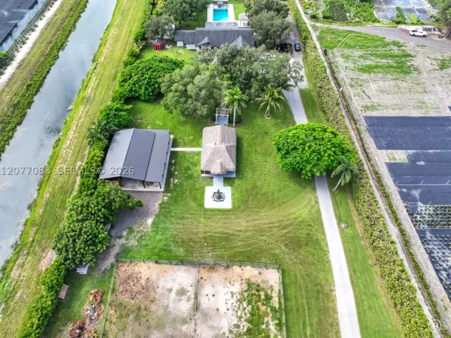 4-bedroom home for sale in Miami - 15290 SW 200th St - MondialRealty
