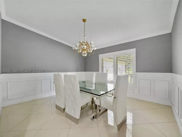 4-bedroom home for sale in Miami - 15290 SW 200th St - MondialRealty