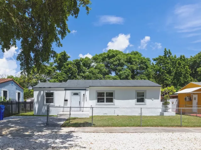 3-bedroom home for sale in Miami - 1029 NW 42nd St - MondialRealty