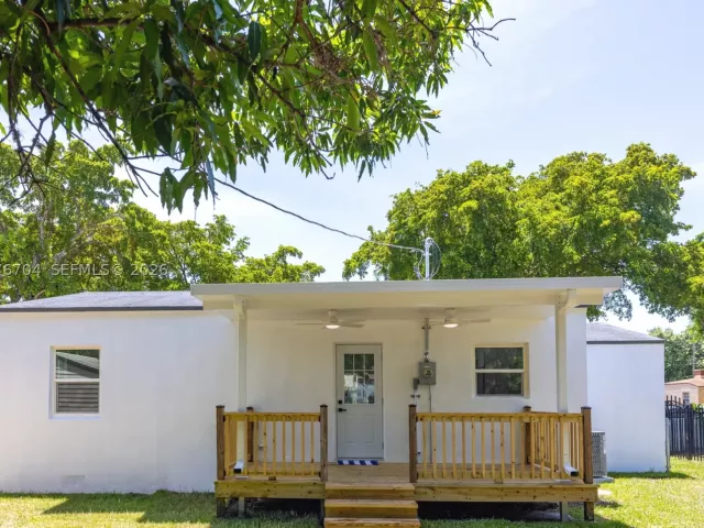 3-bedroom home for sale in Miami - 1029 NW 42nd St - MondialRealty