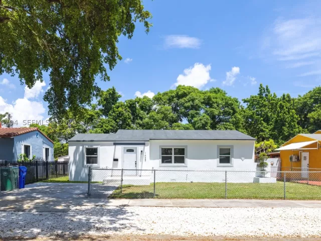 3-bedroom home for sale in Miami - 1029 NW 42nd St - MondialRealty