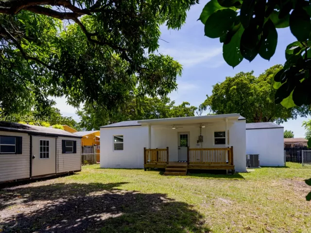 3-bedroom home for sale in Miami - 1029 NW 42nd St - MondialRealty