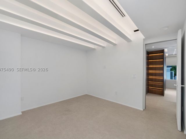 5-bedroom home for sale in Coral Gables - 8150 Old Cutler Rd - MondialRealty