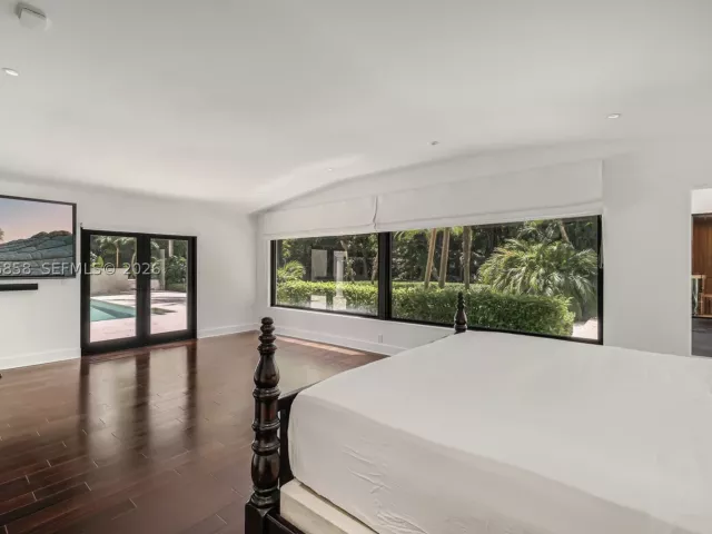 5-bedroom home for rent in Miami - 4775 SW 85th St - MondialRealty