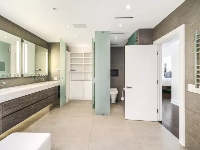 5-bedroom home for rent in Miami - 4775 SW 85th St - MondialRealty