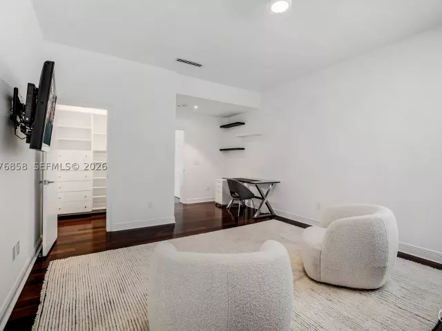 5-bedroom home for rent in Miami - 4775 SW 85th St - MondialRealty