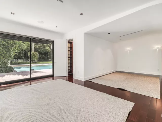 5-bedroom home for rent in Miami - 4775 SW 85th St - MondialRealty